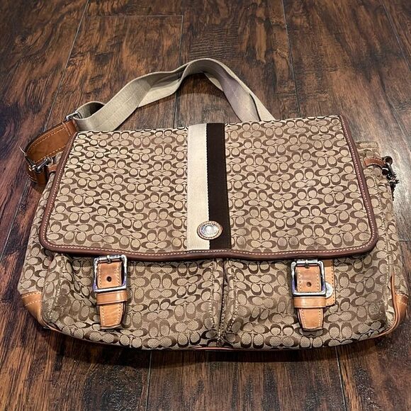 Coach Voyage Signature Messenger Bag in GUC signature jacquard fabric - Picture 1 of 16